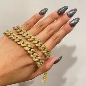 APORRO WOMENS CUBAN LINK CHOKER